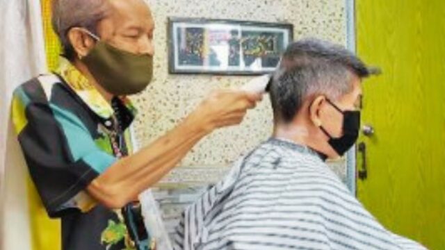 Kedai Gunting Dana – Ibrahim Bin Atan V01